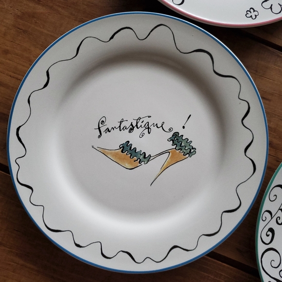 Rosanna Set of Four 8" Vintage High Heel Dessert Plates in Box - Picture 3 of 13